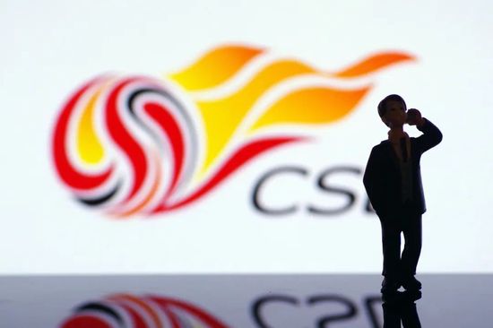 健身教练和埃洛罗演员