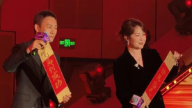 巨乳喷奶水